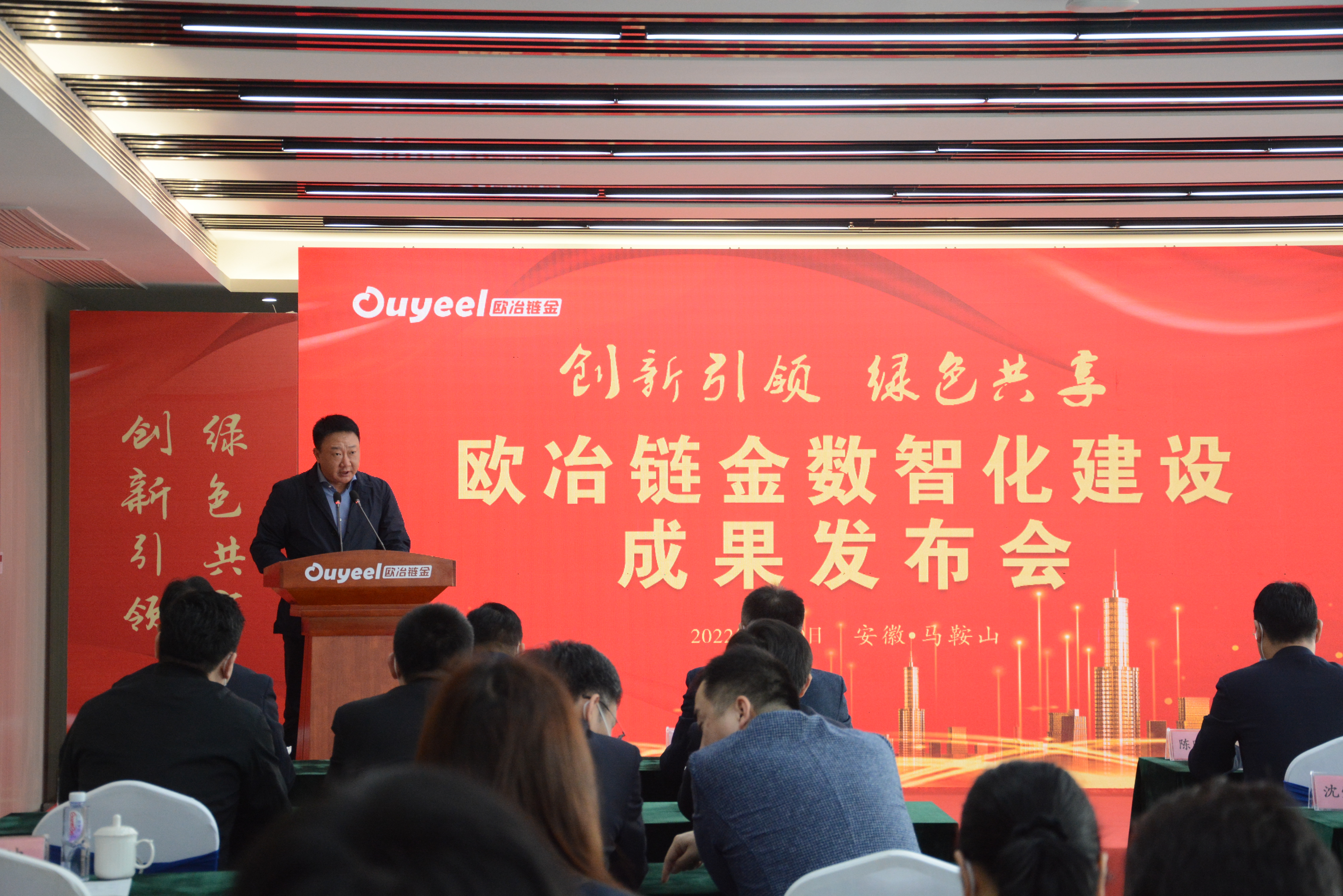 王波2.JPG 王波2.JPG